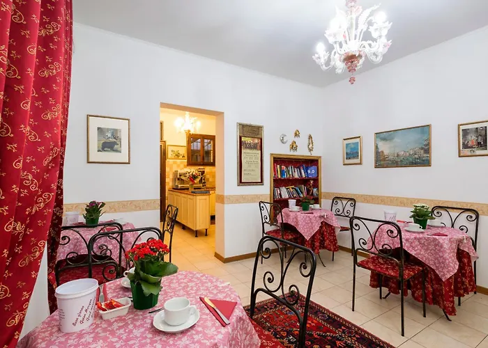 Casanova Bed and Breakfast 4*