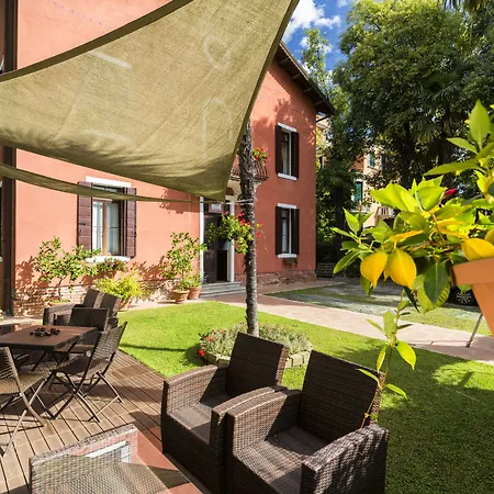 Bed & Breakfast Casanova 4*