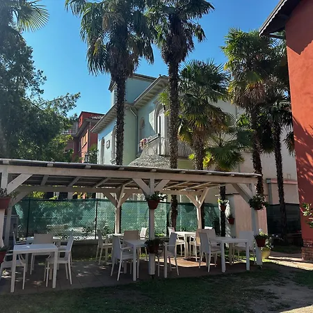 Casanova 4* Venedigs Lido