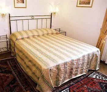 Casanova Bed and Breakfast 4*