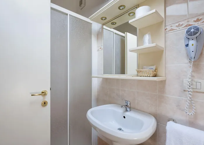 Casanova 4* Venedigs Lido